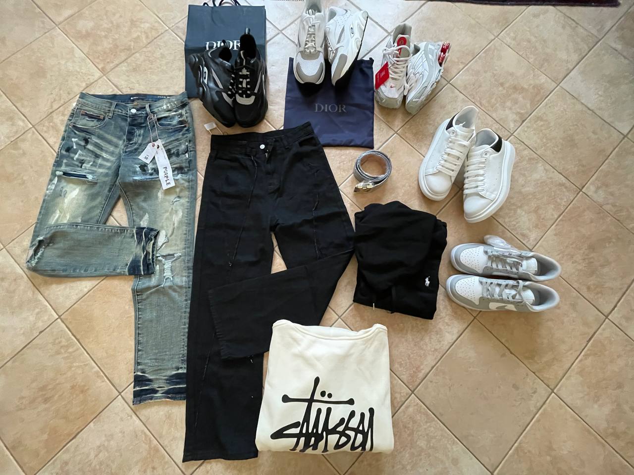 FORNITORE VESTITI & SCARPE (18+ FORNITORI)- CrxstyWrld™ ⭐⭐⭐⭐⭐
