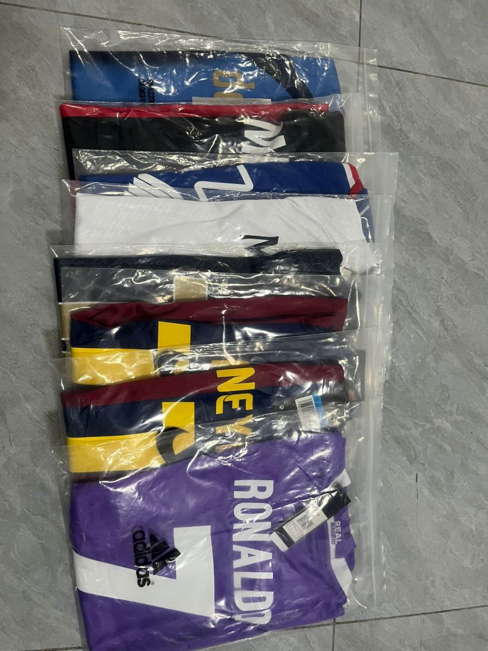 FORNITORE MAGLIE DA CALCIO (4+ FORNITORI) - CrxstyWrld™ ⭐⭐⭐⭐⭐